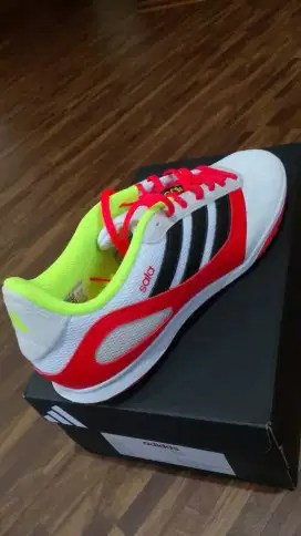 Sepatu futsl adidas super sala