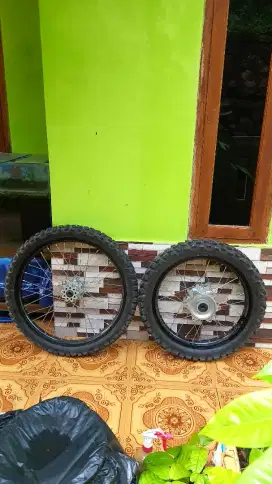 Jual velg crf original