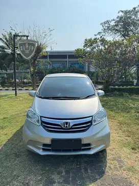 Honda Freed SD 2013