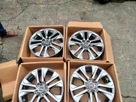 Jual velg Inova zenix R18 original baru gres