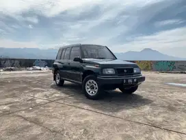 suzuki escudo jlx istimewa