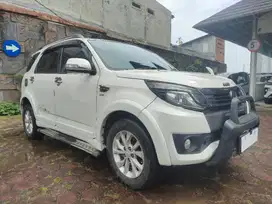 KM Rendah TDP 7JT Daihatsu Terios 1.5 R Bensin-MT 2015 Putih