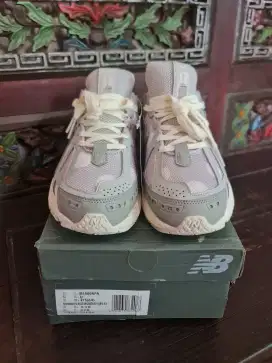 029. Sepatu Pria New Balance 1906R Cream

Size: 43
Insole: 27.5