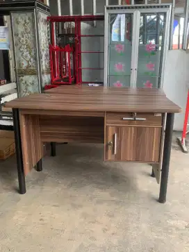 Sale Meja Kantor Kaki Besi Dapatkan Voucher Pembelian 25rb