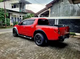 Mitsubishi Strada Triton Type Exceed Tahun 2010