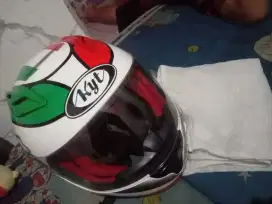 Helm Full face KYT