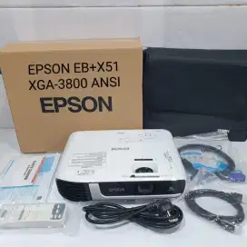 Projector Epson EB-X51 XGA 3800 Lumens 3LCD