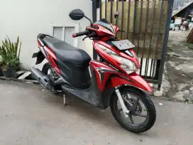 Dijual cepat vario kzr 2014 surat lengkap