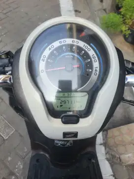 Jual Scoopy Putih Prestige