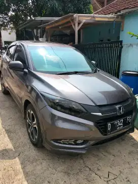 HR-V PRESTIGE 2016 (SUNROOF) 1.8