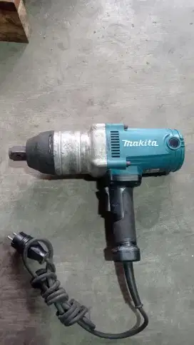 Impact WRENCH MAKITA TW1000 1 inch Second Origional