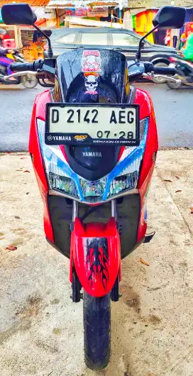 MOTOR YAMAHA LEXI S VVA