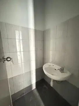 Dijual Ruko 3 Lantai, Cocok Untuk Kantor, Klinik, Kuliner, di Jababeka