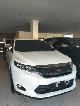 Toyota Harrier 2015 putih matic
