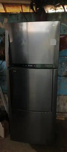Kulkas jumbo pintu 2 Lg