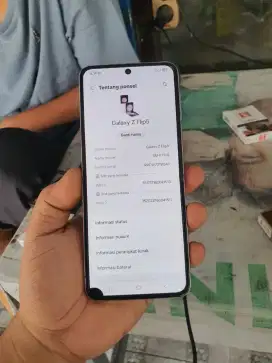 SAMSUNG GALAXY Z FLIP 5 SEIN 5G 8/256 GB MULUS MINUS TOMPEL NORMAL