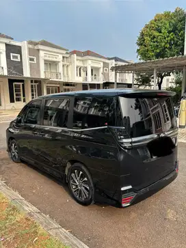 Toyota Voxy 2022 Bensin
