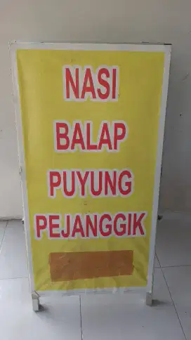 Standing barnneer [banner duduk lipat aluminium]