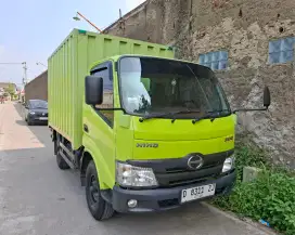Hino Dutro 115 SD Engkel Box Hino 300 thn 2023