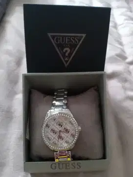 Jam Wanita merk Guess original