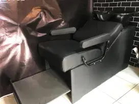 Kursi keramas / washbak