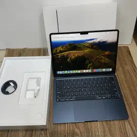 Apple MacBook Air M3 13 inch 16/256GB Like New Murah