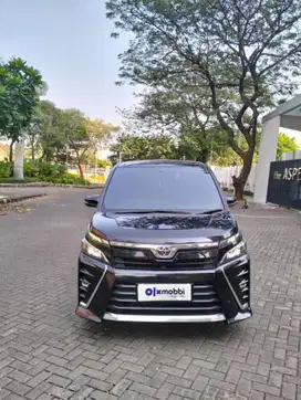 DP MURAH Toyota Voxy 2.0 Bensin-AT 2018 CSYDB