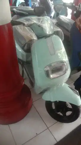 SEPEDA LISTRIK UWINFLY