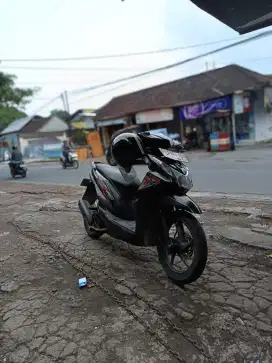 Beat F1 Hitam 2016