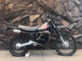Suzuki TS 125 Tahun 2003 Warna Hitam