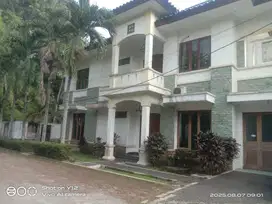 Disewakan Rumah 2 Lantai Lebak Bulus