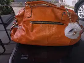 Tas kulit asli kulit sapi bekas