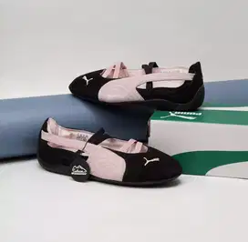 Sepatu balerina nike