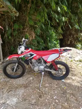 Honda trail custom