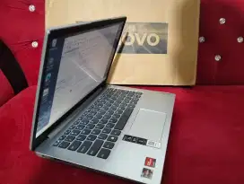 LENOVO Ideapad slim 1/2024/RYZEN 3-7320u RAM 8 SSD 256/win 11 fullset