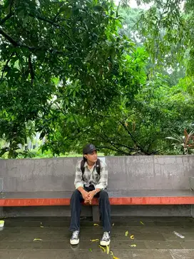Permohonan kerja sebagai waiter - siap bekerja keras dan bersikap rama