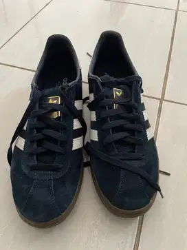 Adidas Munchen Navy