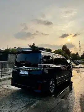 Toyota Voxy 2018 Bensin