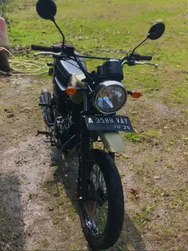 Kawasasi W175 TR