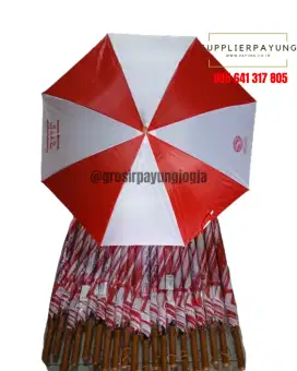 Payung merah putih