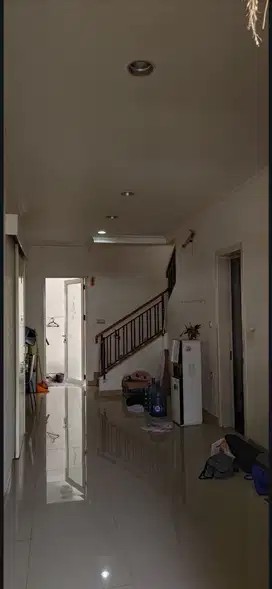 Dijual rugi rumah di Efison, sumarecon, Tangerang