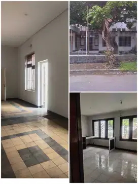 Disewakan Rumah di Surabaya ex cafe selangkah ke jl Kartini darmo