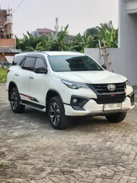 Fortuner VRZ TRD AT 2017 akhir diesel (low km) 80rb
