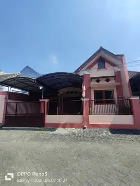 Strategis! Rumah Candi Panggung Boulevard Suhat Kota Malang