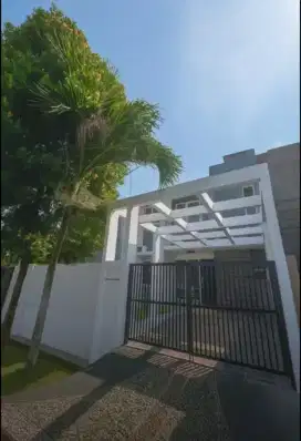 Rumah super fresh cluster Harapan Indah Bks