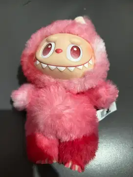 Labubu V3 Big Into Energy (Love)