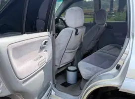 Suzuki Escudo 2003 Bensin