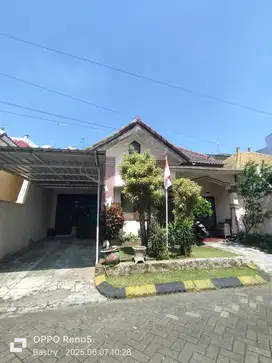 Rumah Akordion Samping Permata Jingga Kota Malang