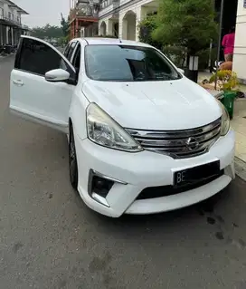 Nissan Grand Livina 2015 HWS Autech – seri tertinggi!