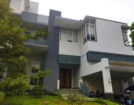 Dijual Rumah Mewah Di Taman Telaga Golf Bsd City